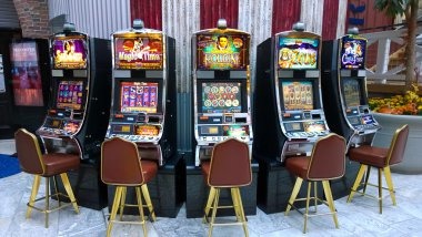 hujankoin login tier system showing Bronze, Silver, and Gold levels with cashback rates